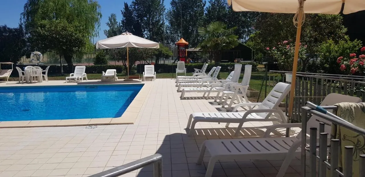 Apartment Il Pino Monolocale In Residence Con Piscina Marina di Castagneto Carducci Italy